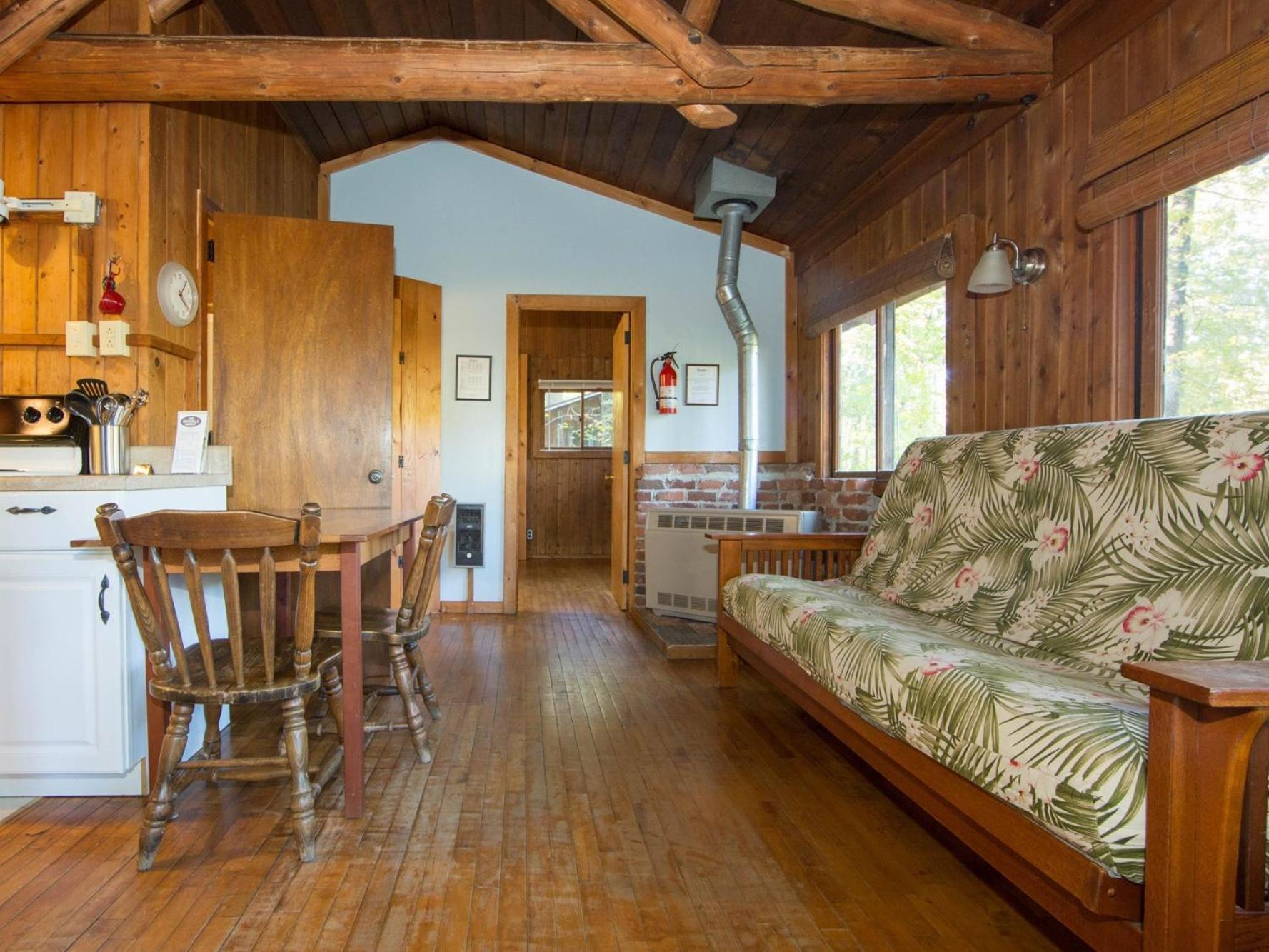 Montfair Resort Farm Crozet Room photo